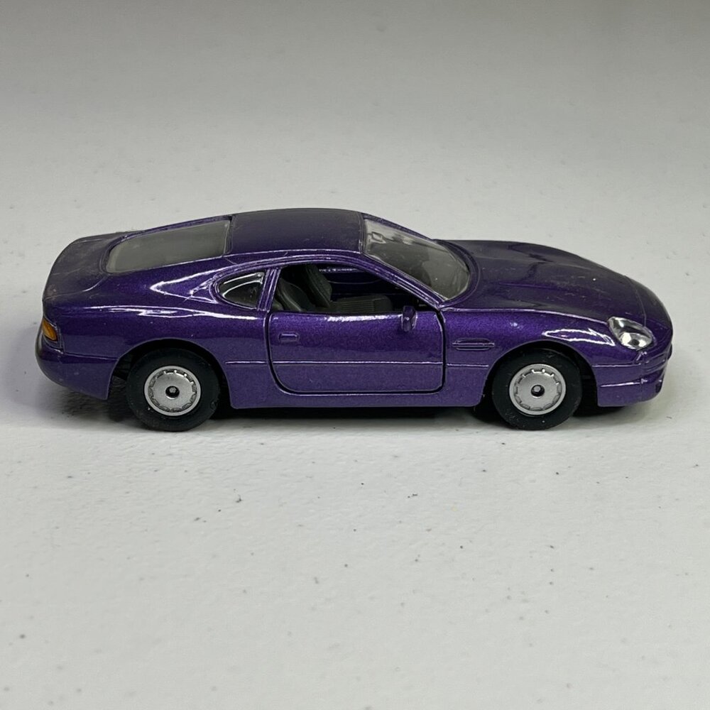 Maisto Aston Martin DB7 Coupe Purple Diecast Model W/ Opening Doors, 1/40 Scale - Picture 9 of 11